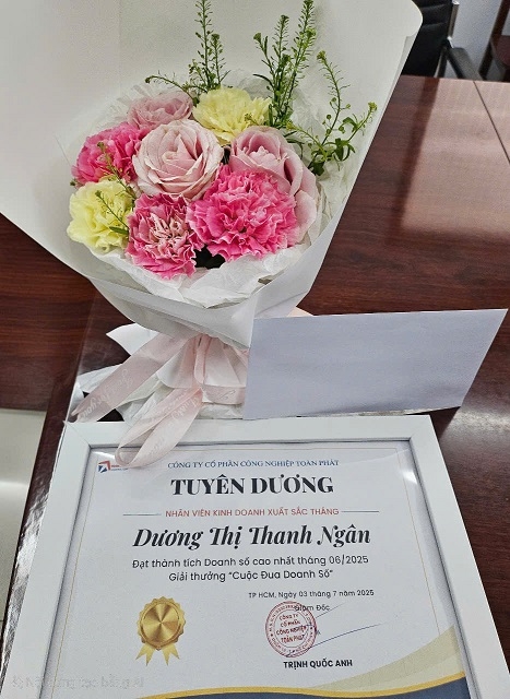 VINH DANH NHÂN VIÊN KINH DOANH XUẤT SẮC NHẤT THÁNG 06/2025